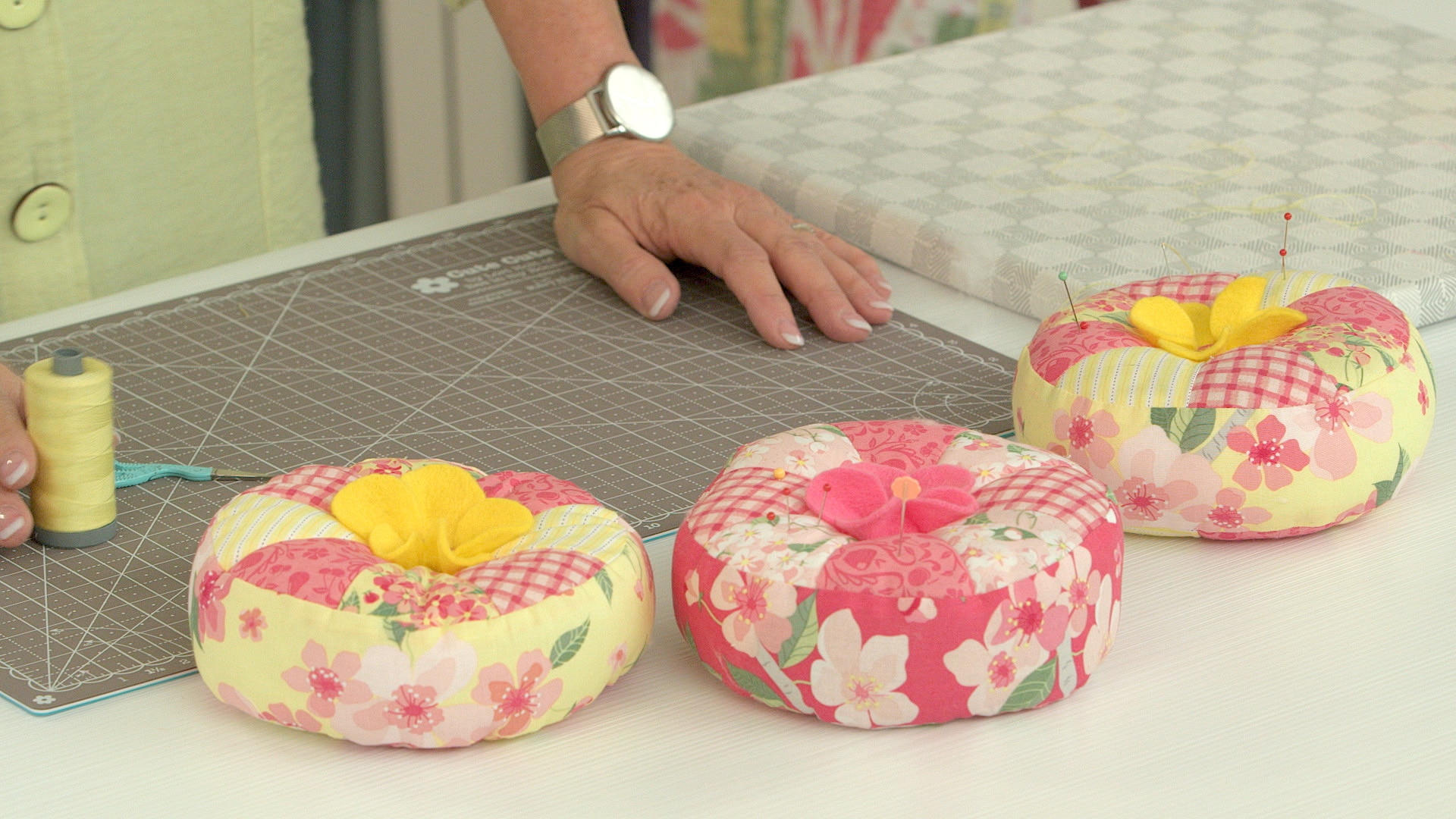 Posy Pin Pie Pincushion